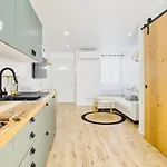 100ft Lägenhet